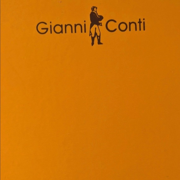 Gianni Conti  Genuine Leather Passport Wallet - Picture 2 of 3